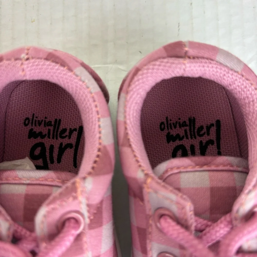 Olivia Miller-Infant Girls Plaid Sneakers w/toggle tie-Baby 5-NWOT